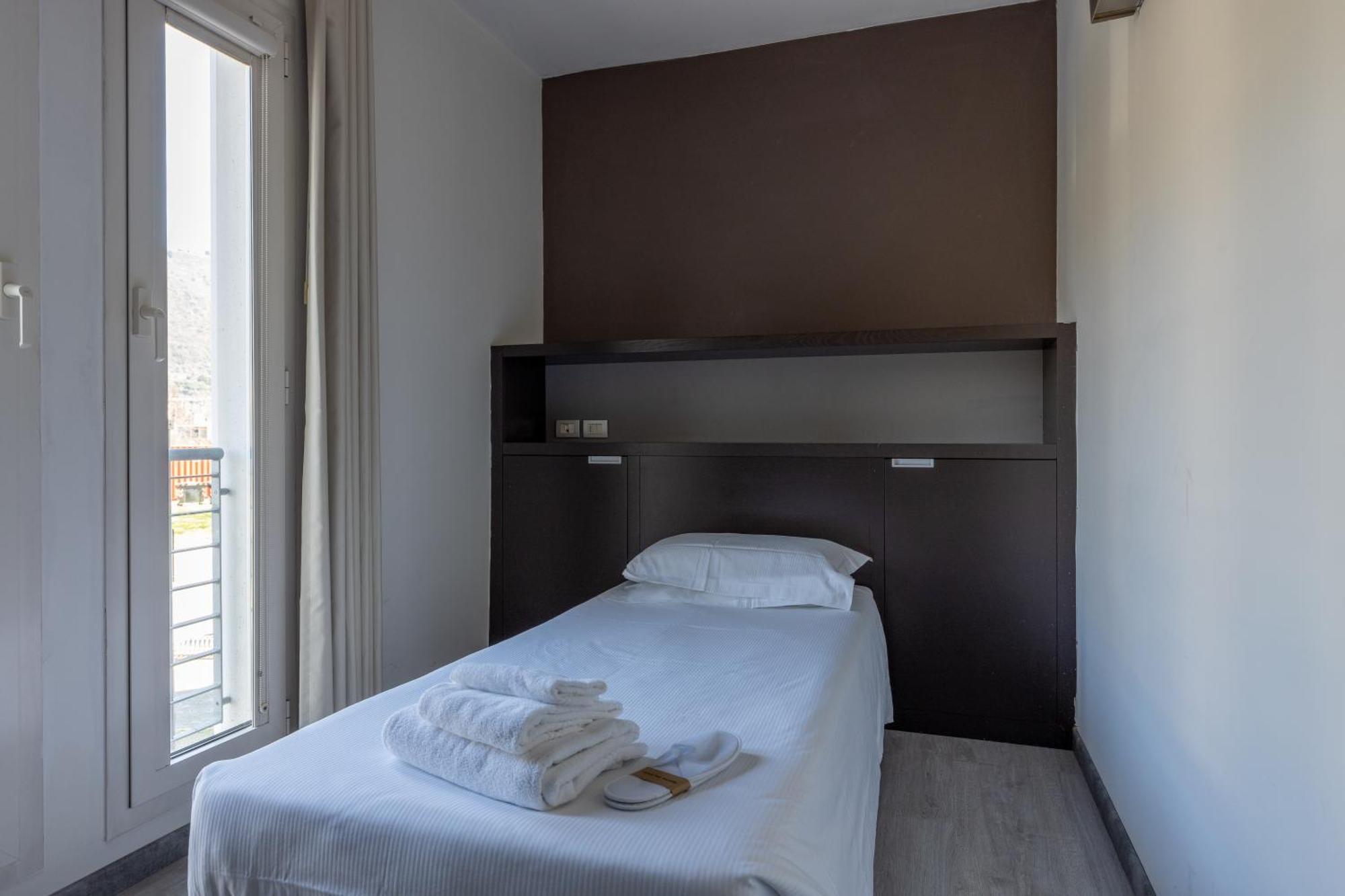 Wall Art Hotel & Residence Prato  Luaran gambar